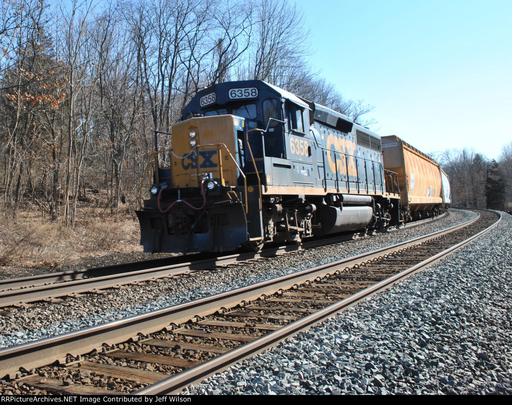 Q439 rounds thebend SB at CP77